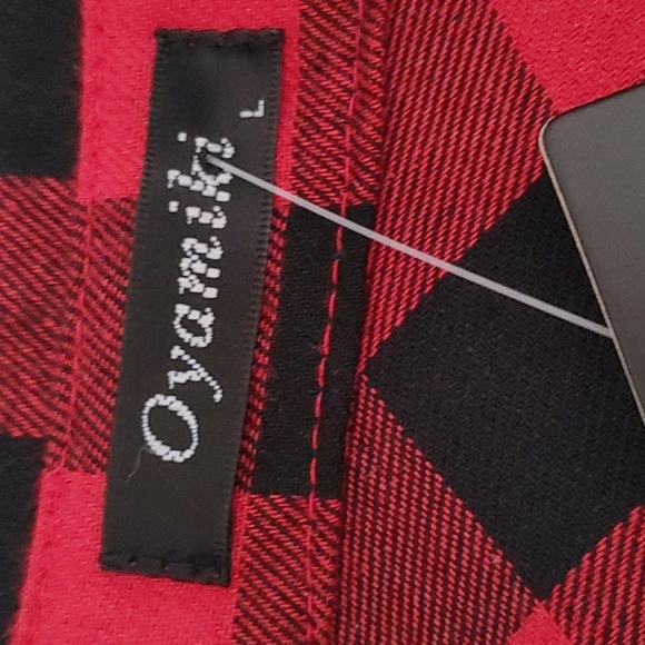 🍁NWT Women's Red & Black Plaid Button Down Shirt - Picture 5 of 7